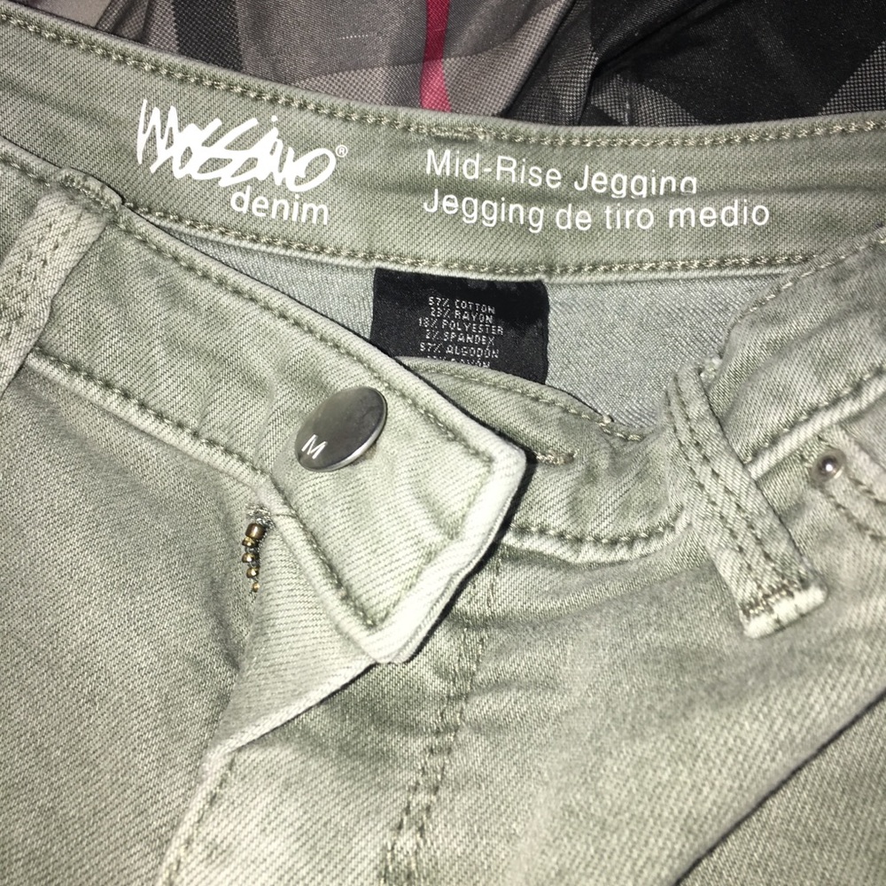 Light green midrise jeggings